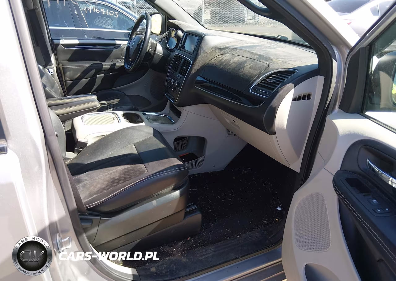 2017 Dodge Grand Caravan Sxt VIN:2C4RDGCG4HR673906 - 5