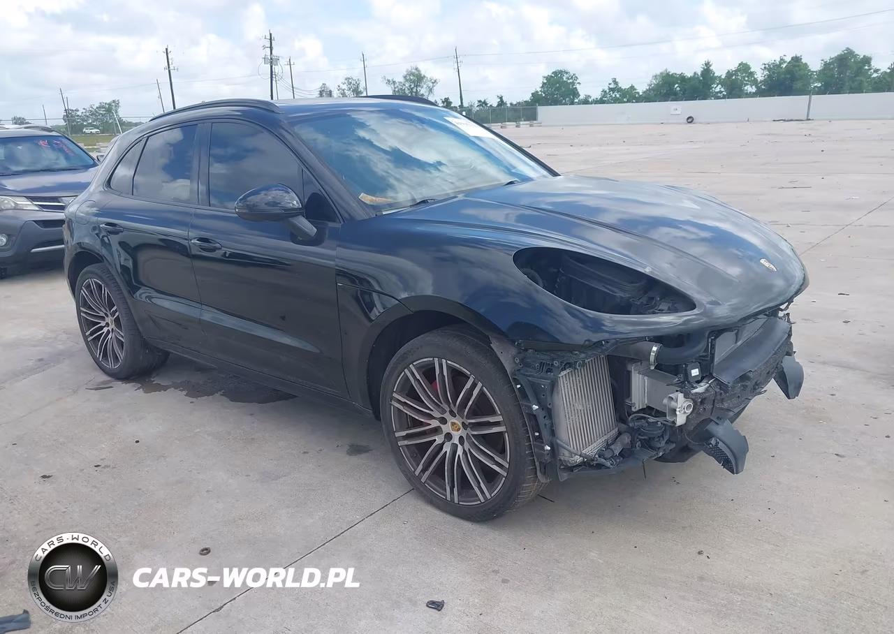 2016 Porsche Macan Turbo