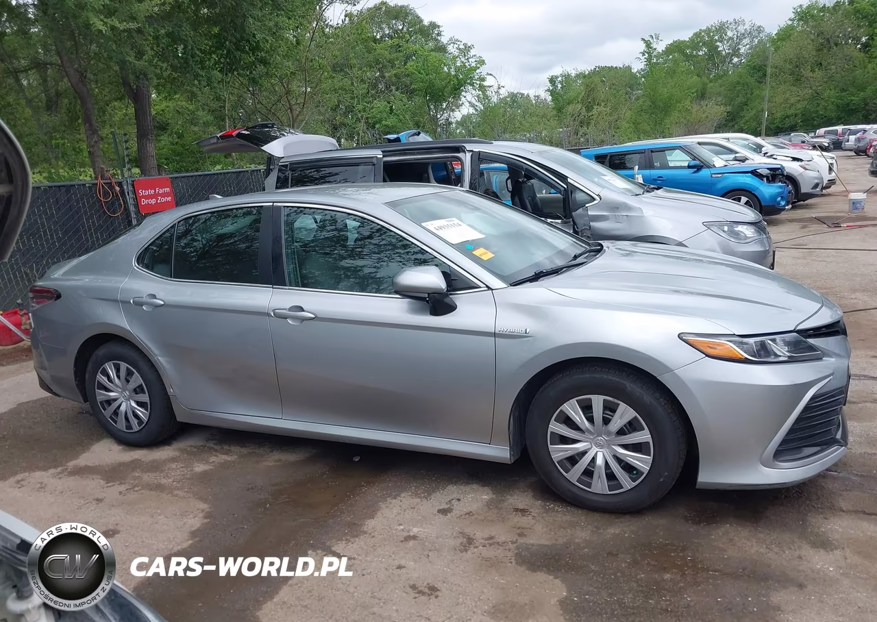2021 Toyota Camry Le Hybrid VIN:4T1C31AK0MU555972 - 13