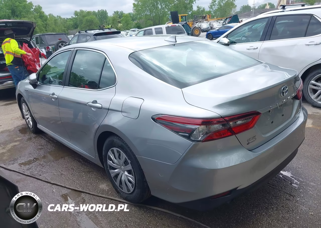 2021 Toyota Camry Le Hybrid VIN:4T1C31AK0MU555972 - 3