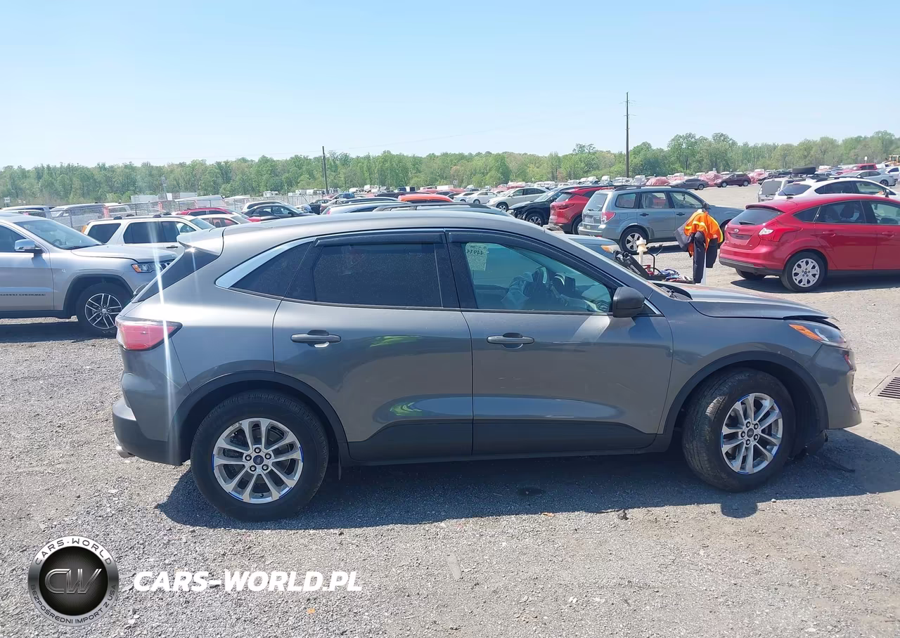 2022 Ford Escape Se VIN:1FMCU0G60NUA45754 - 13