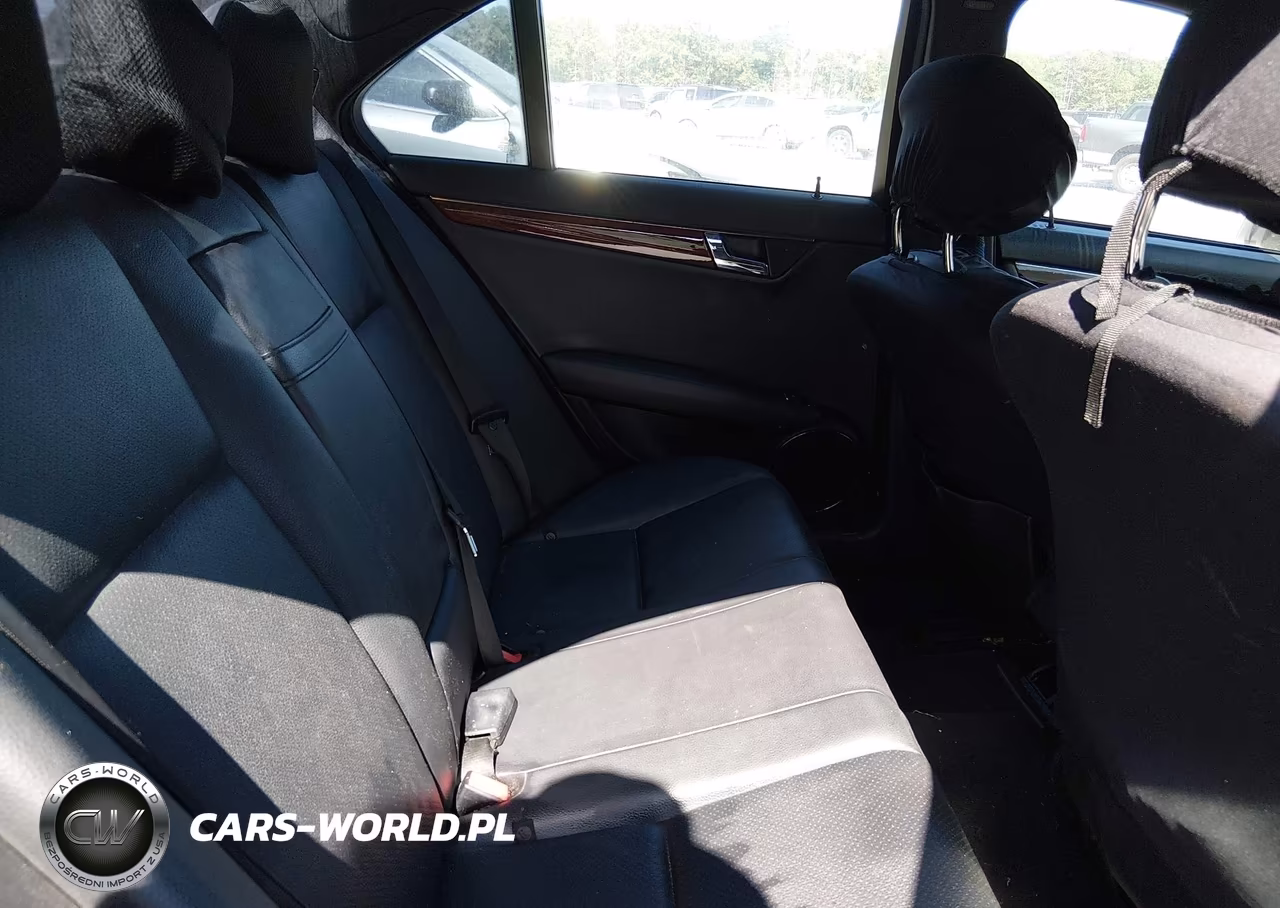 2011 Mercedes-Benz C 300 Sport VIN:WDDGF5EB9BR173055 - 8