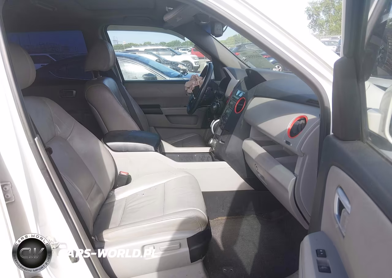 2011 Honda Pilot Touring VIN:5FNYF4H96BB063412 - 5