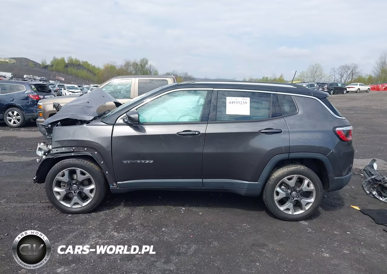 2018 Jeep Compass Limited 4X4 VIN:3C4NJDCB7JT354853 - 14