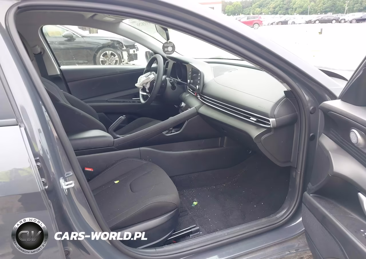 2023 Hyundai Elantra Sel VIN:KMHLM4AG4PU624774 - 5
