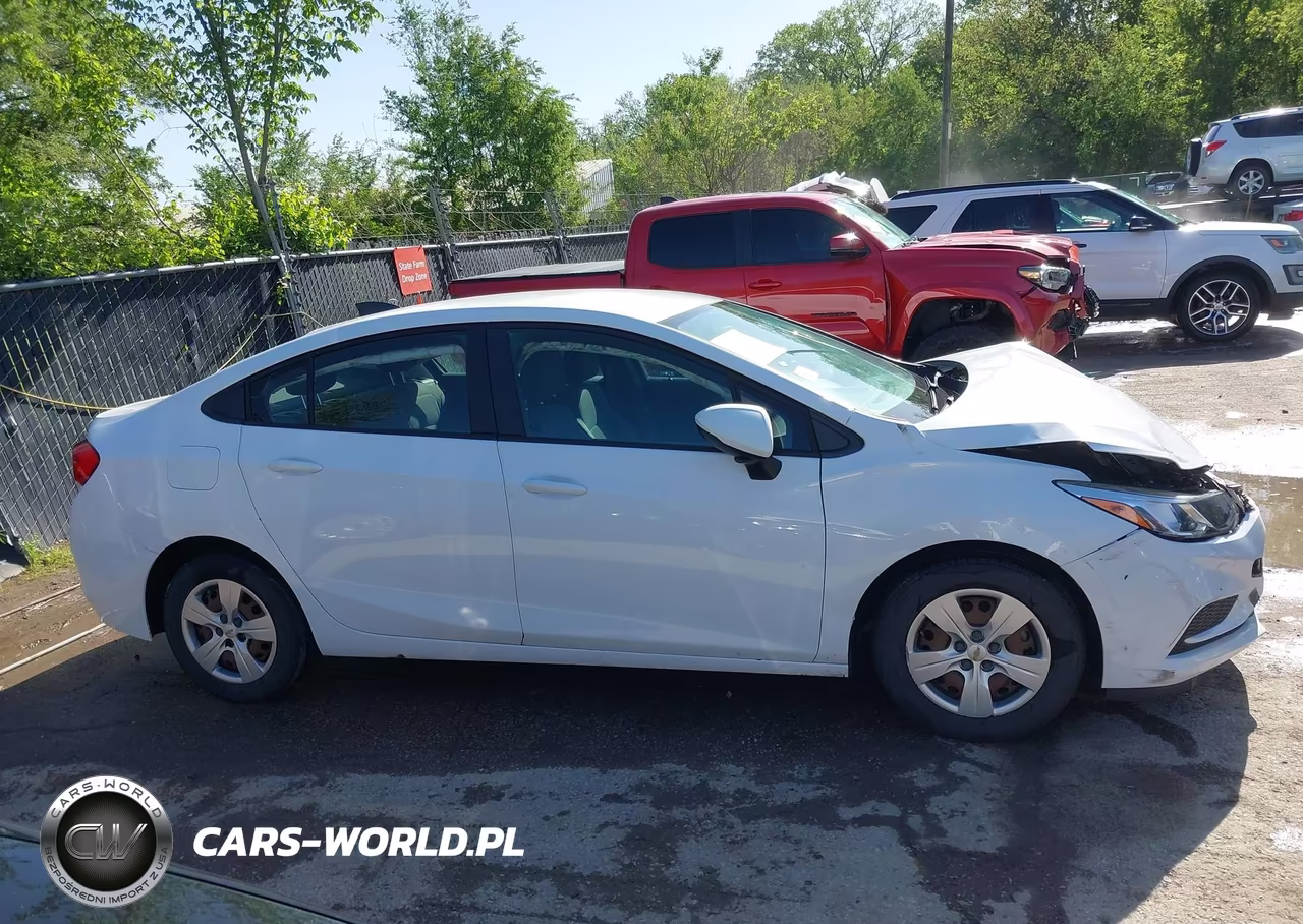 2018 Chevrolet Cruze Ls Auto VIN:1G1BC5SM7J7232366 - 13