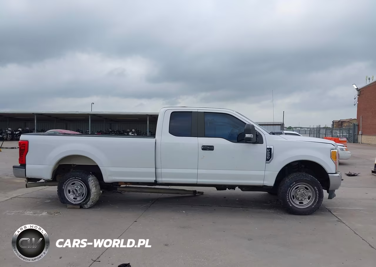 2017 Ford F-250 Xl VIN:1FT7X2B6XHEC22602 - 14