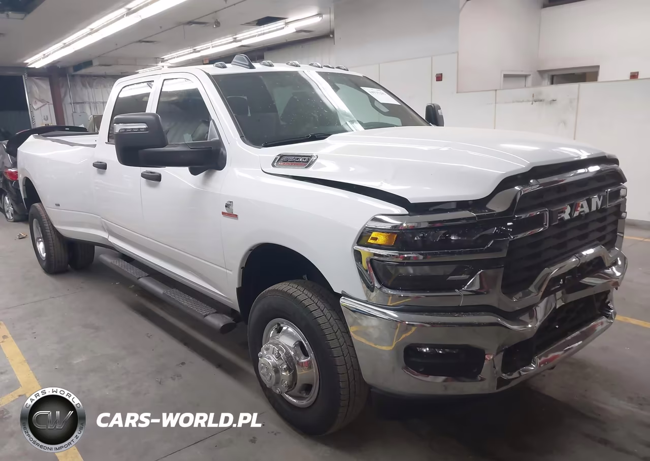 2026 Ram 3500 Tradesman 4X4 8' Box – zdjęcie 1 z 15