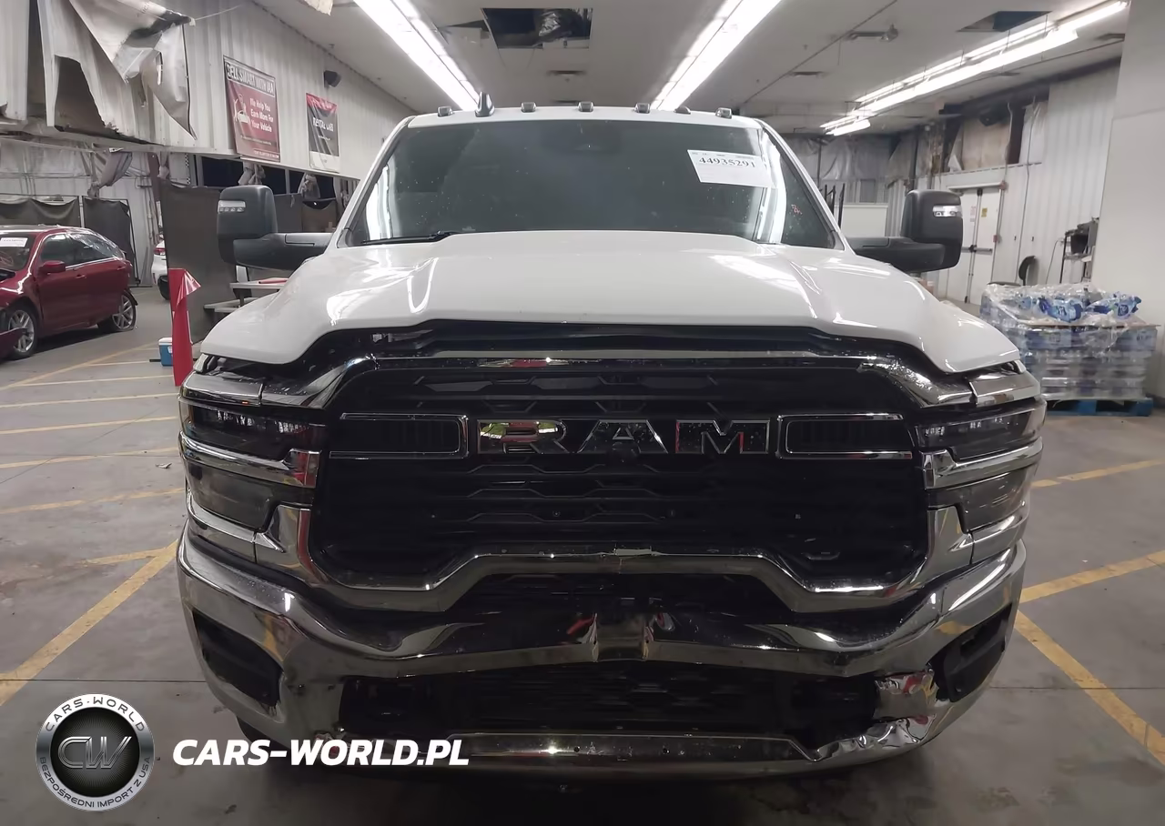 2026 Ram 3500 Tradesman 4X4 8' Box VIN:3C63RRGL9TG250691 - 12