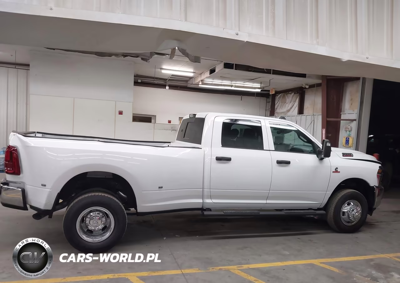 2026 Ram 3500 Tradesman 4X4 8' Box VIN:3C63RRGL9TG250691 - 13