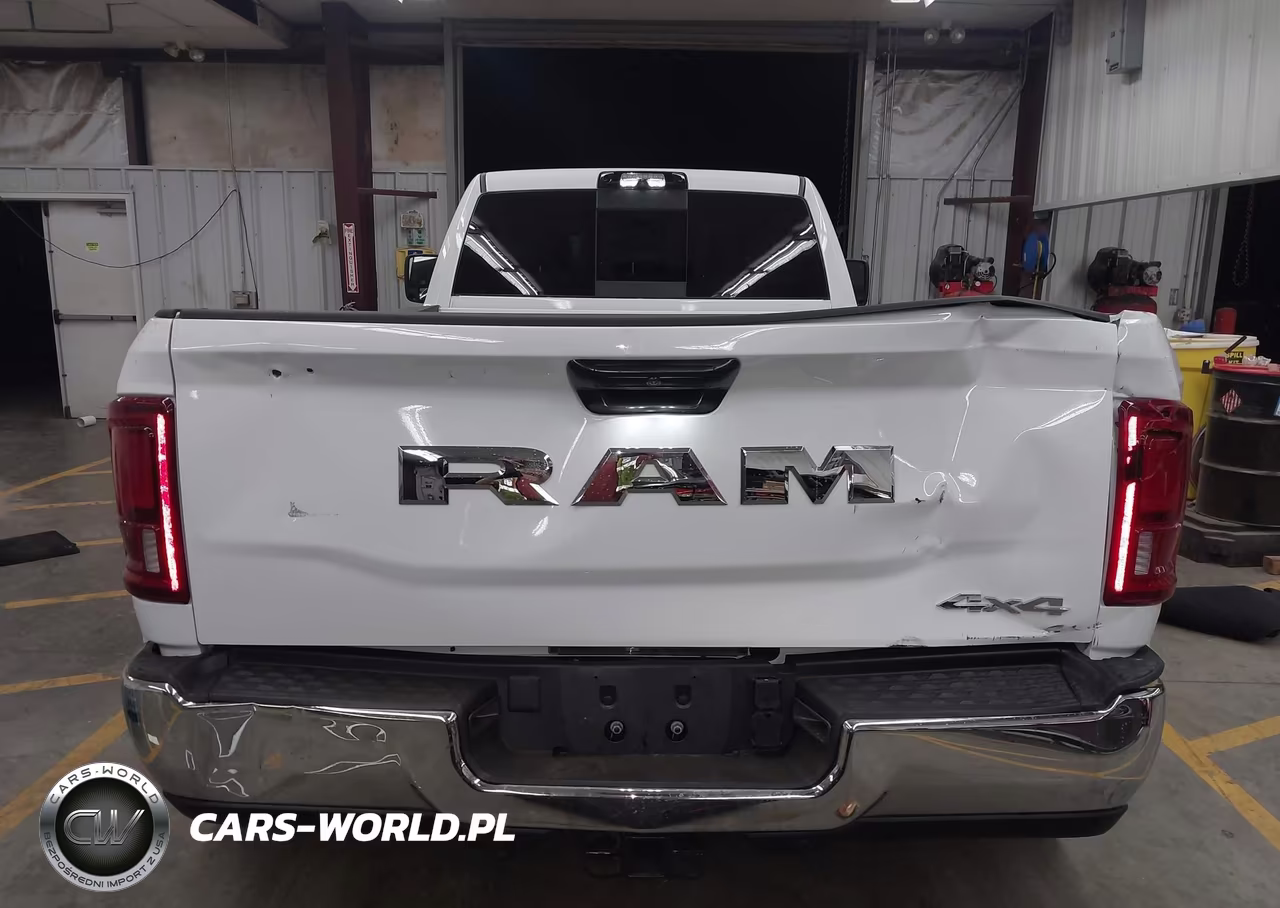 2026 Ram 3500 Tradesman 4X4 8' Box VIN:3C63RRGL9TG250691 - 15
