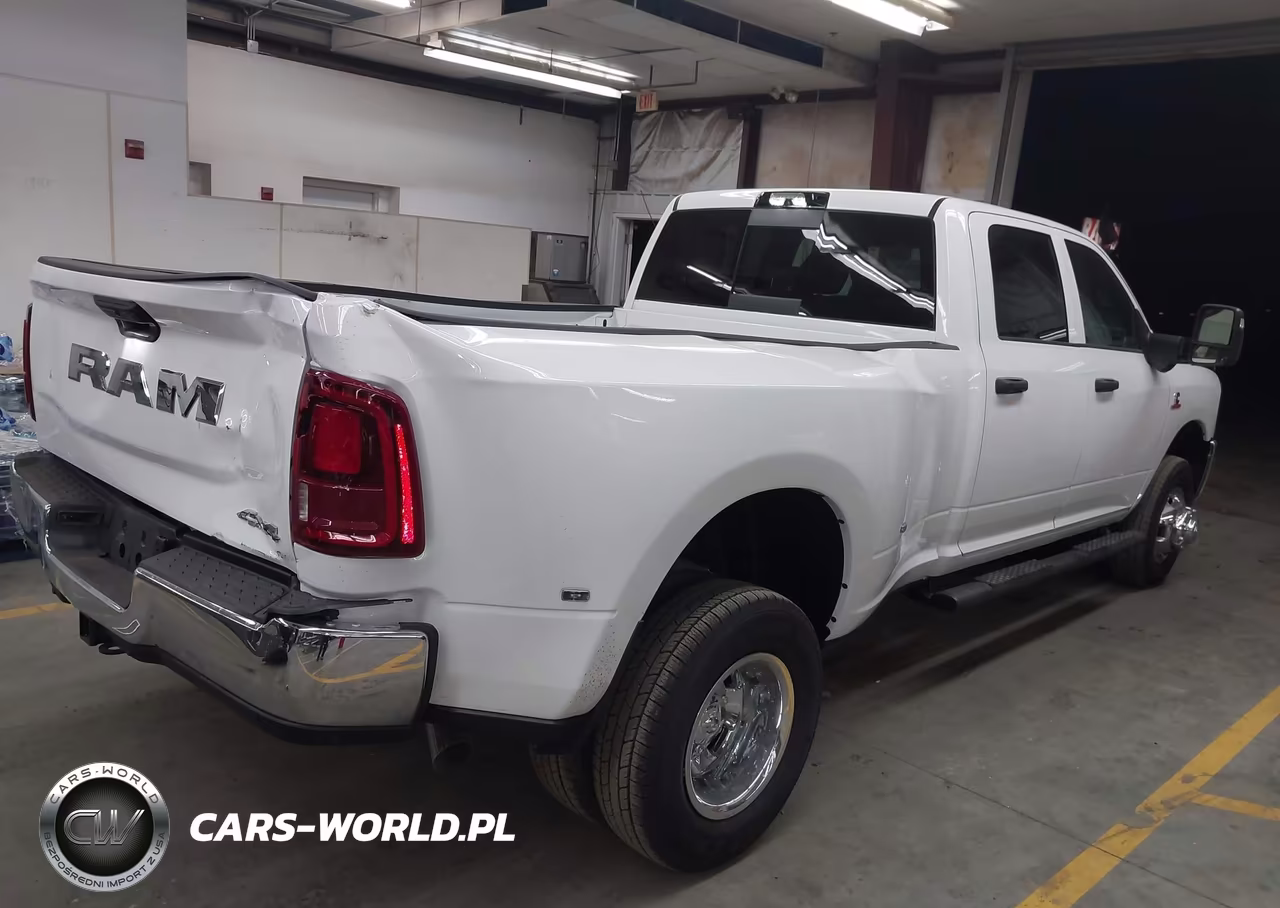 2026 Ram 3500 Tradesman 4X4 8' Box VIN:3C63RRGL9TG250691 - 4