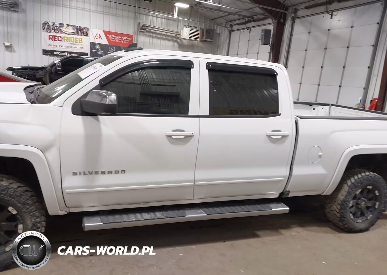2018 Chevrolet Silverado 1500 1Lt VIN:3GCUKRECXJG412037 - 14
