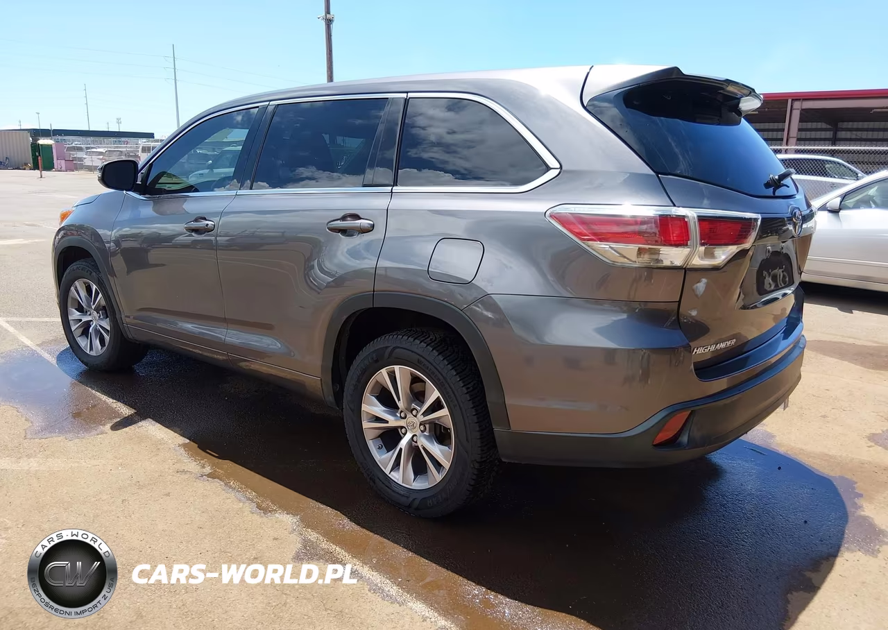 2015 Toyota Highlander VIN:5TDZKRFH3FS072707 - 3