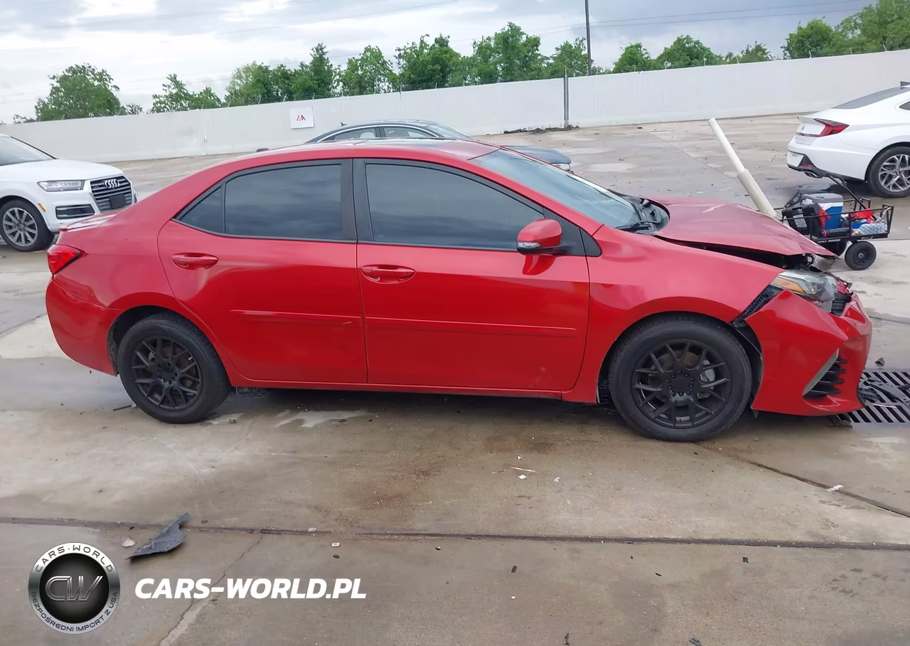 2018 Toyota Corolla Xse VIN:5YFBURHE2JP808097 - 13
