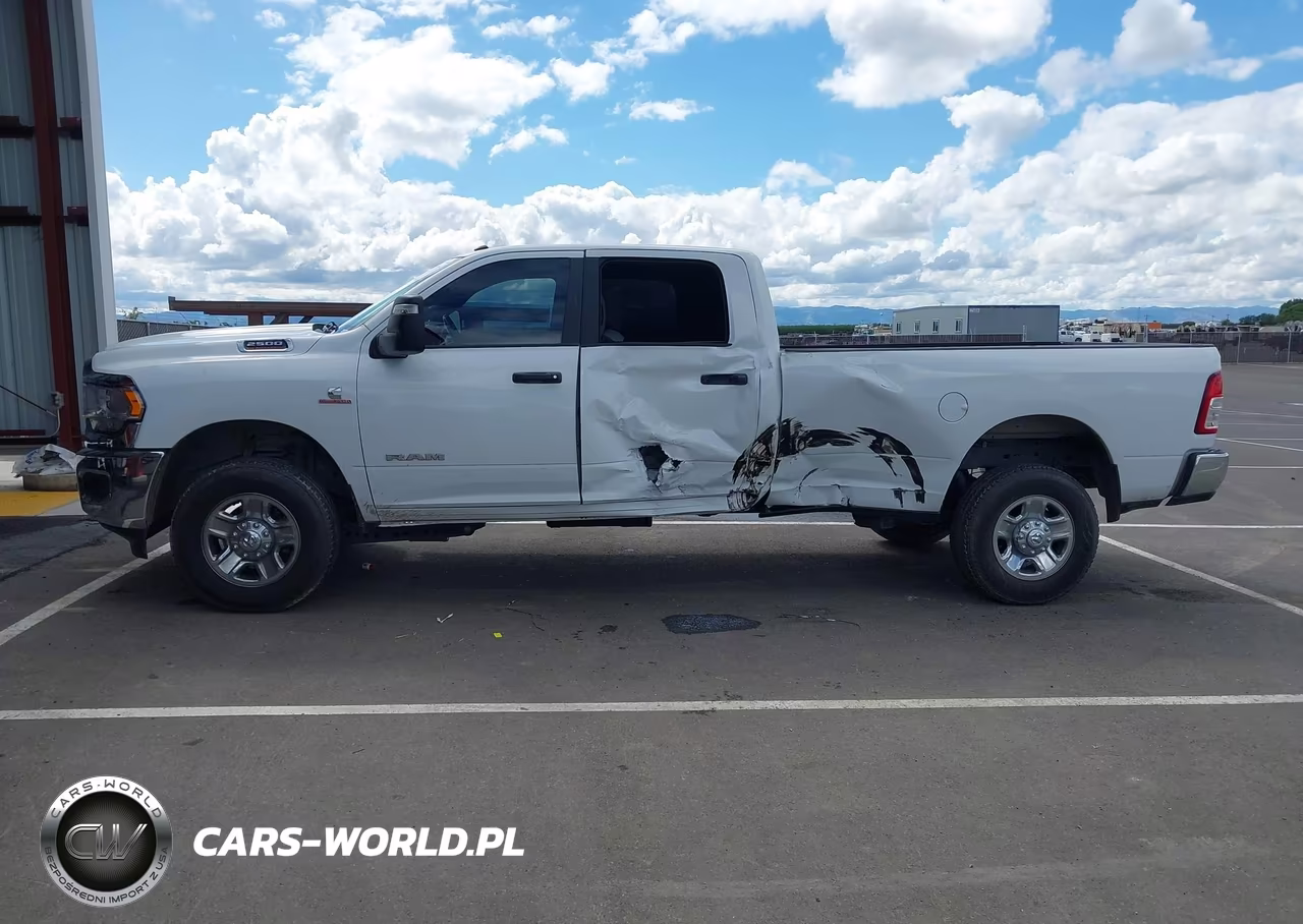 2023 Ram 2500 Big Horn 4X4 8' Box VIN:3C6UR5JL8PG633405 - 14