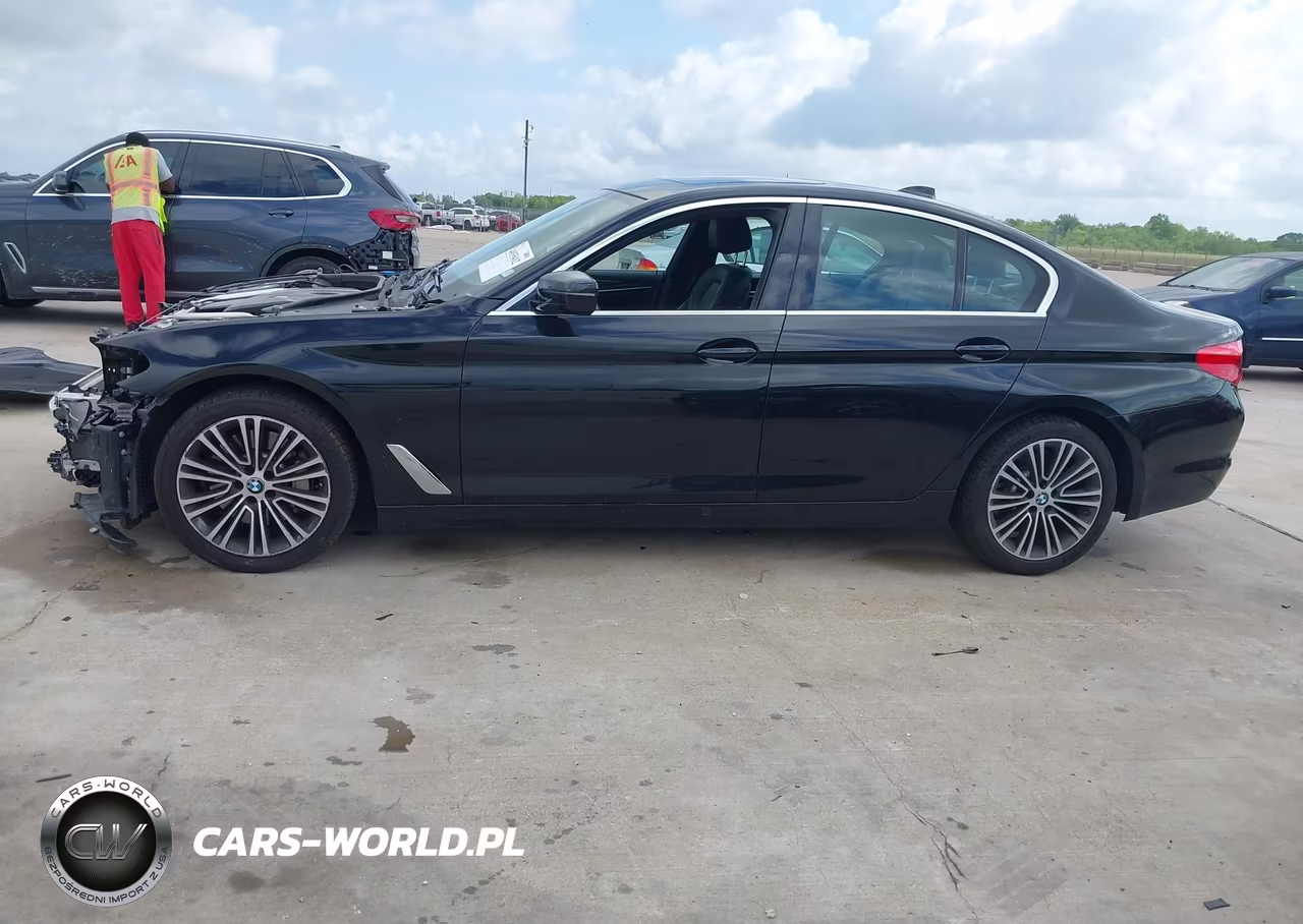 2019 BMW 530I VIN:WBAJA5C55KBX86565 - 14