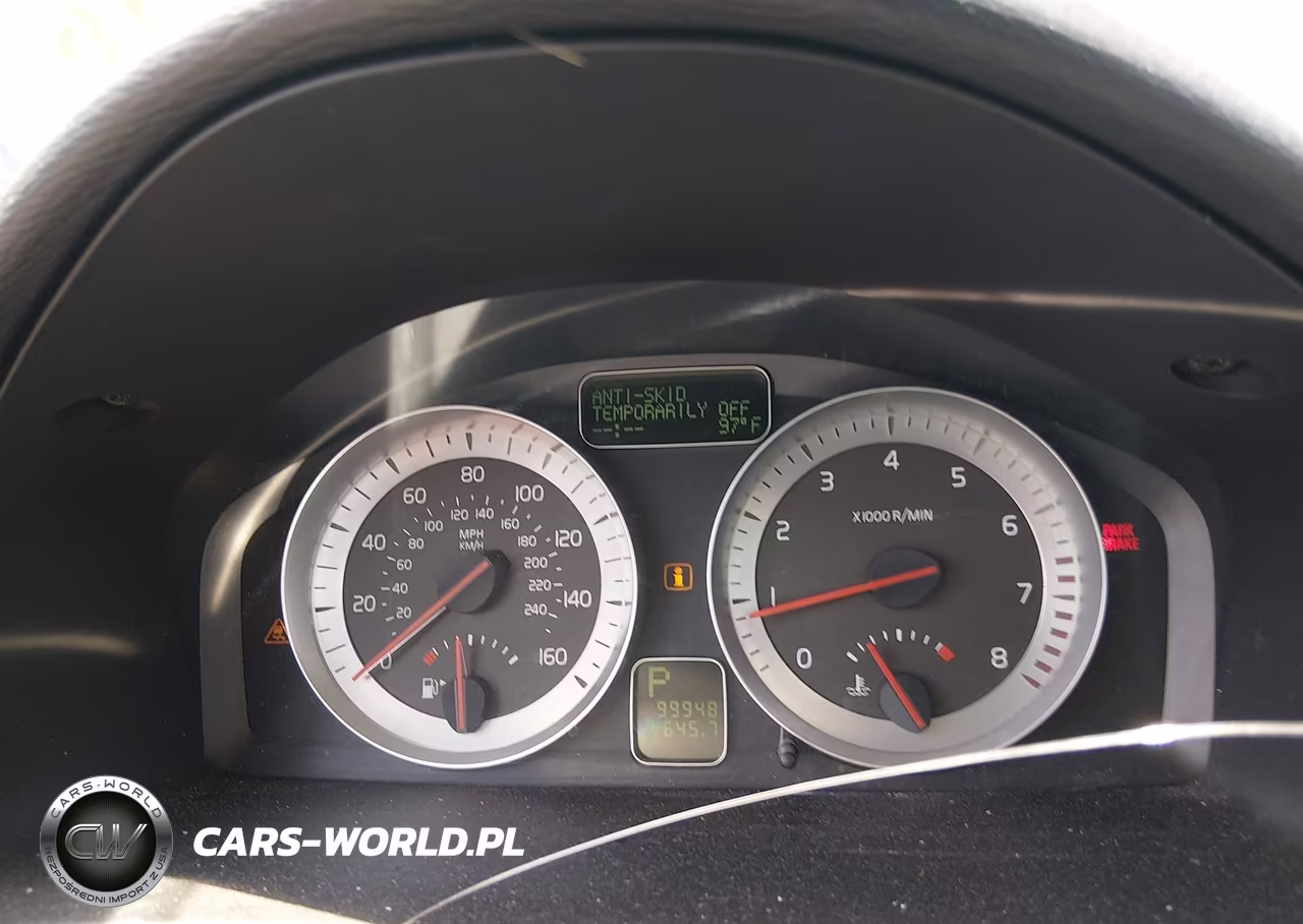 2013 Volvo C70 T5 VIN:YV1672MC2DJ142804 - 7