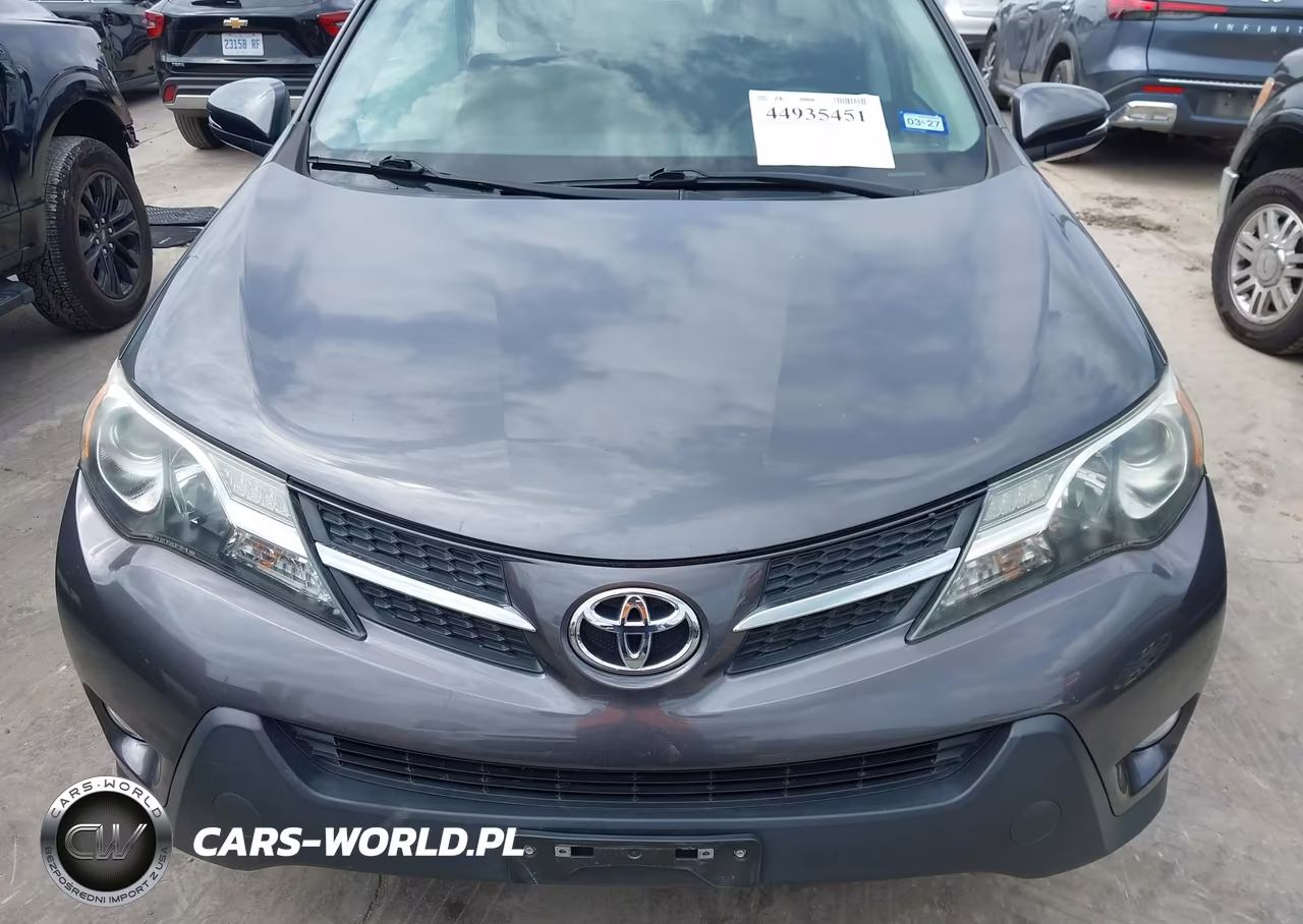 2015 Toyota Rav4 Xle VIN:2T3RFREV2FW318009 - 12