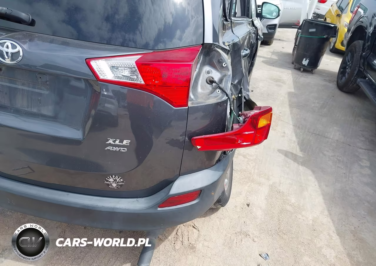 2015 Toyota Rav4 Xle VIN:2T3RFREV2FW318009 - 6