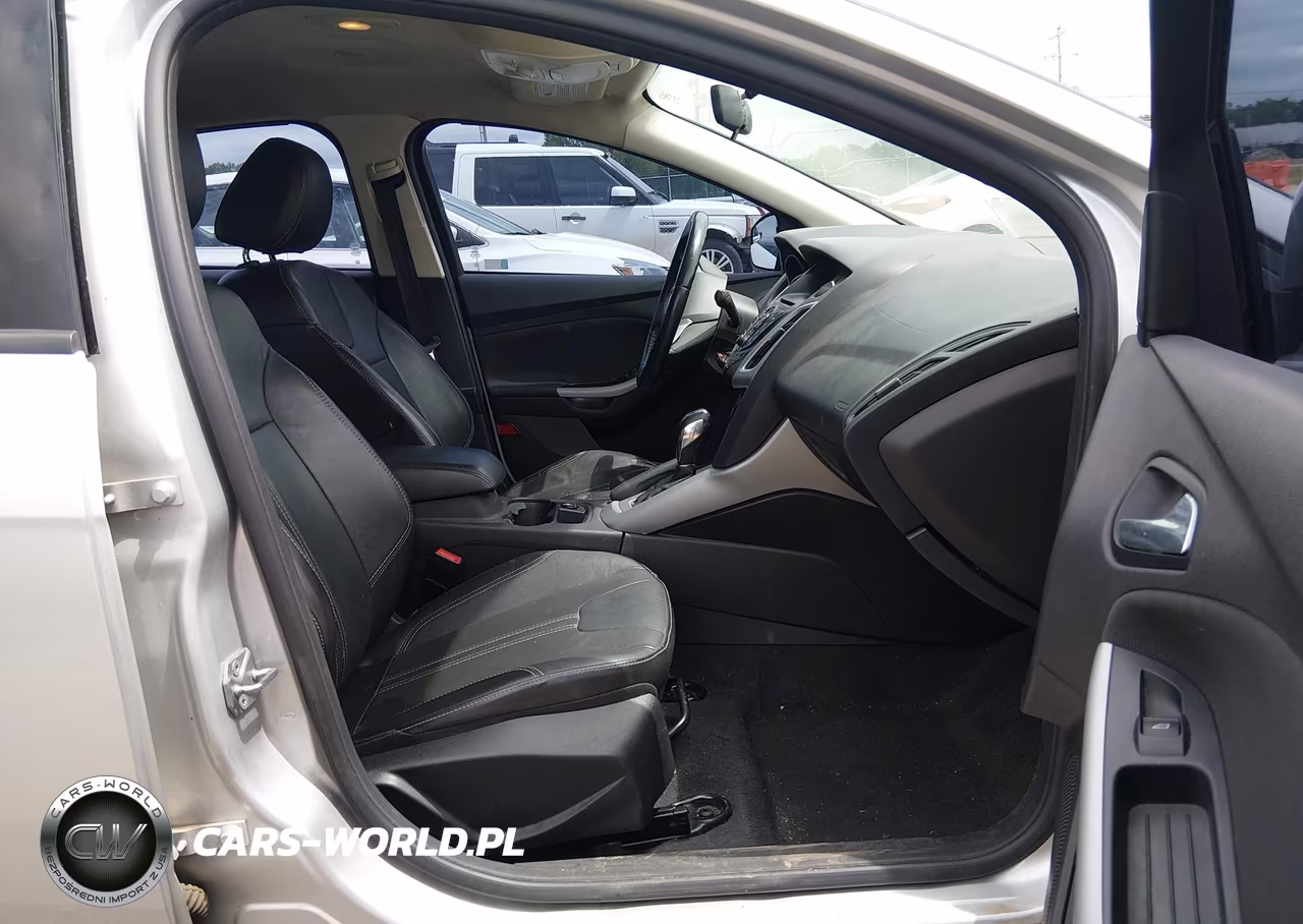 2014 Ford Focus Se VIN:1FADP3F20EL349047 - 5