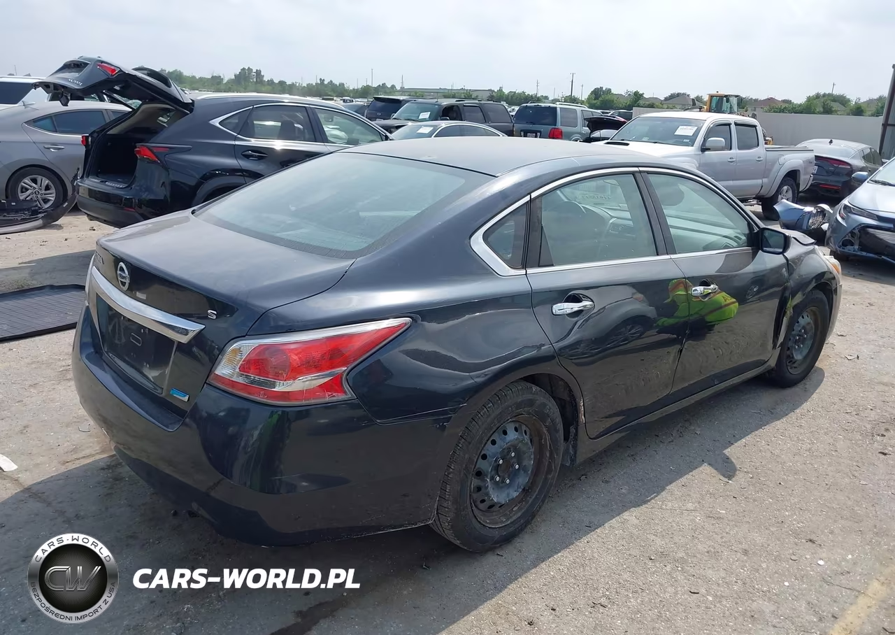 2013 Nissan Altima 2.5 VIN:1N4AL3AP7DC914037 - 4