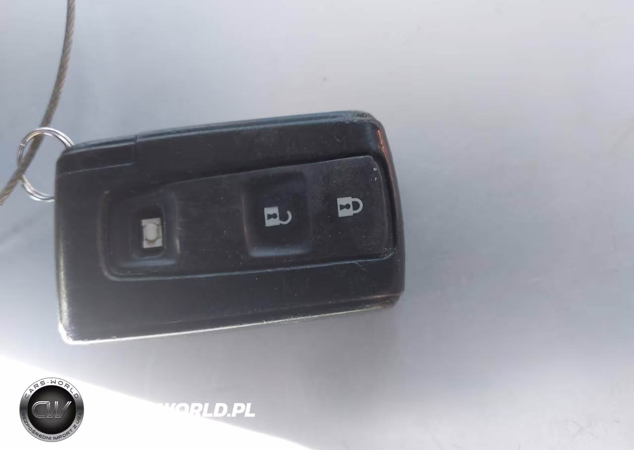 2005 Toyota Prius VIN:JTDKB20U957046040 - 11