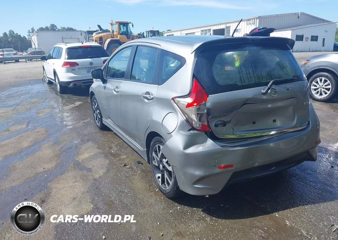 2015 Nissan Versa Note Sr VIN:3N1CE2CP9FL396236 - 3