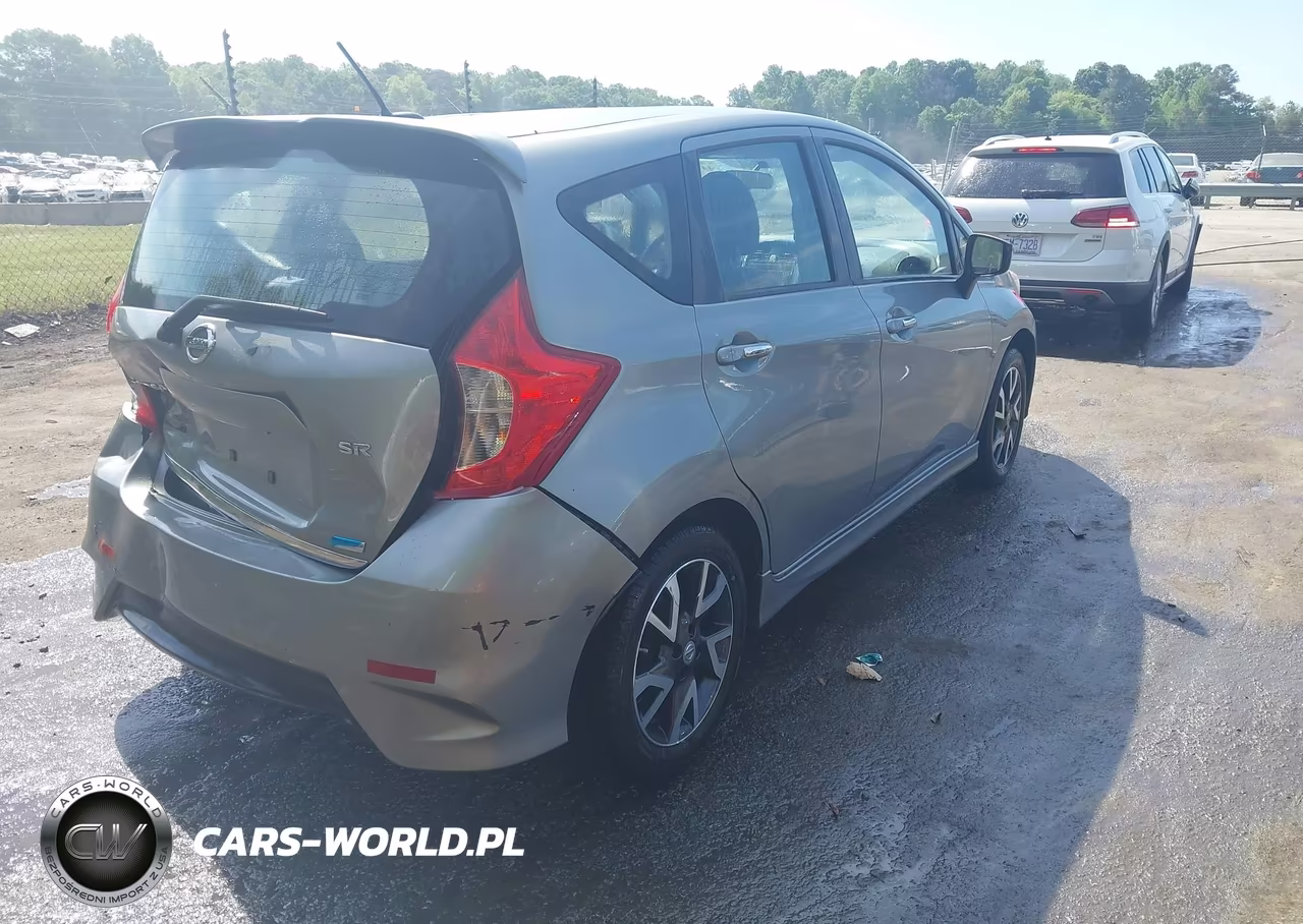 2015 Nissan Versa Note Sr VIN:3N1CE2CP9FL396236 - 4