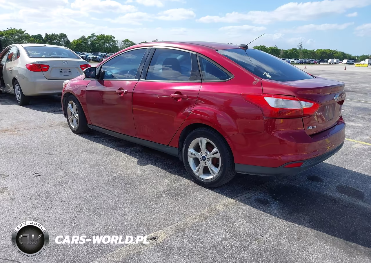 2013 Ford Focus Se VIN:1FADP3F21DL358743 - 3