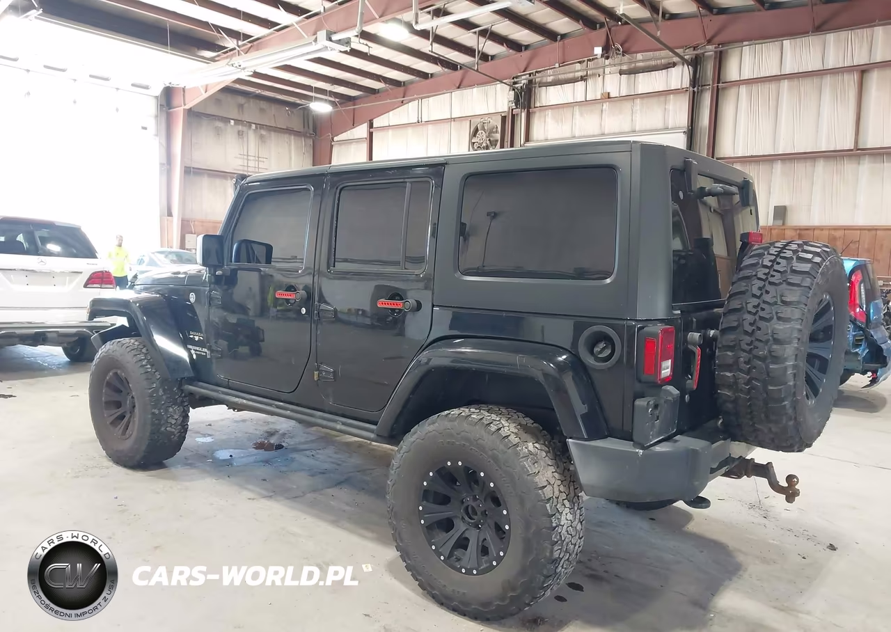 2016 Jeep Wrangler Unlimited Sahara VIN:1C4BJWEG8GL138246 - 3