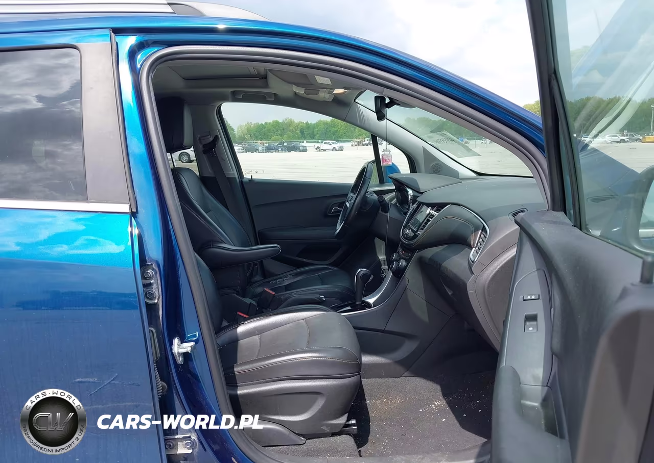 2019 Chevrolet Trax Premier VIN:3GNCJRSB2KL399259 - 5
