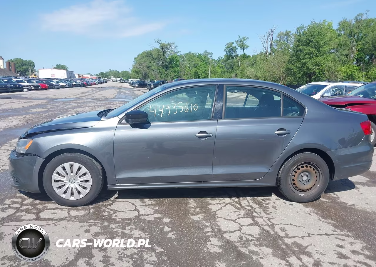 2013 Volkswagen Jetta 2.0L S VIN:3VW2K7AJ0DM272275 - 14