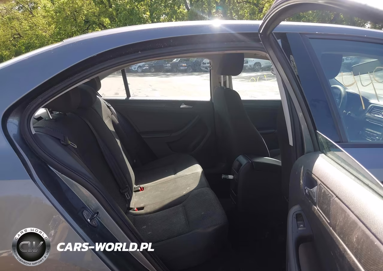 2013 Volkswagen Jetta 2.0L S VIN:3VW2K7AJ0DM272275 - 8
