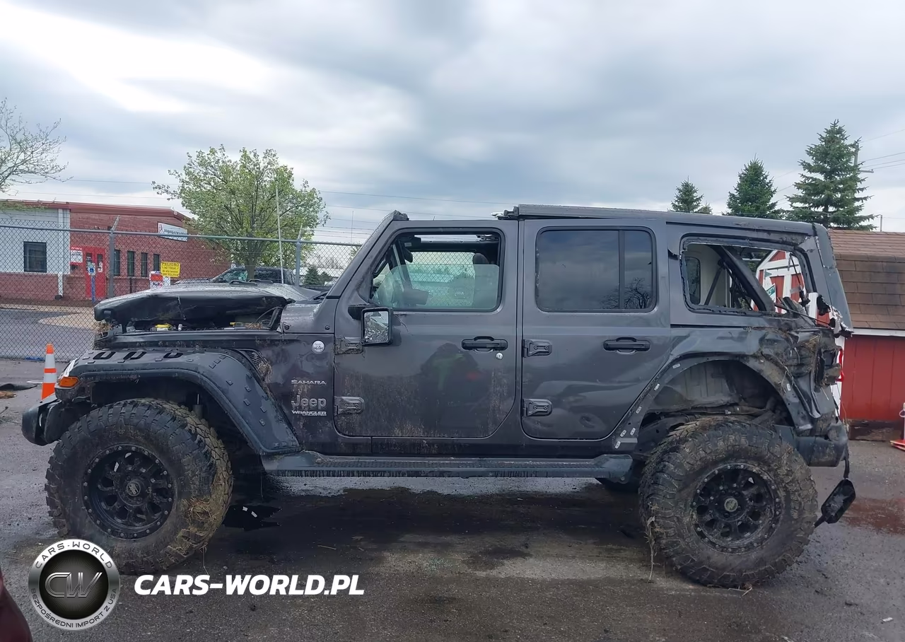 2019 Jeep Wrangler Unlimited Sahara 4X4 VIN:1C4HJXEG7KW568549 - 13