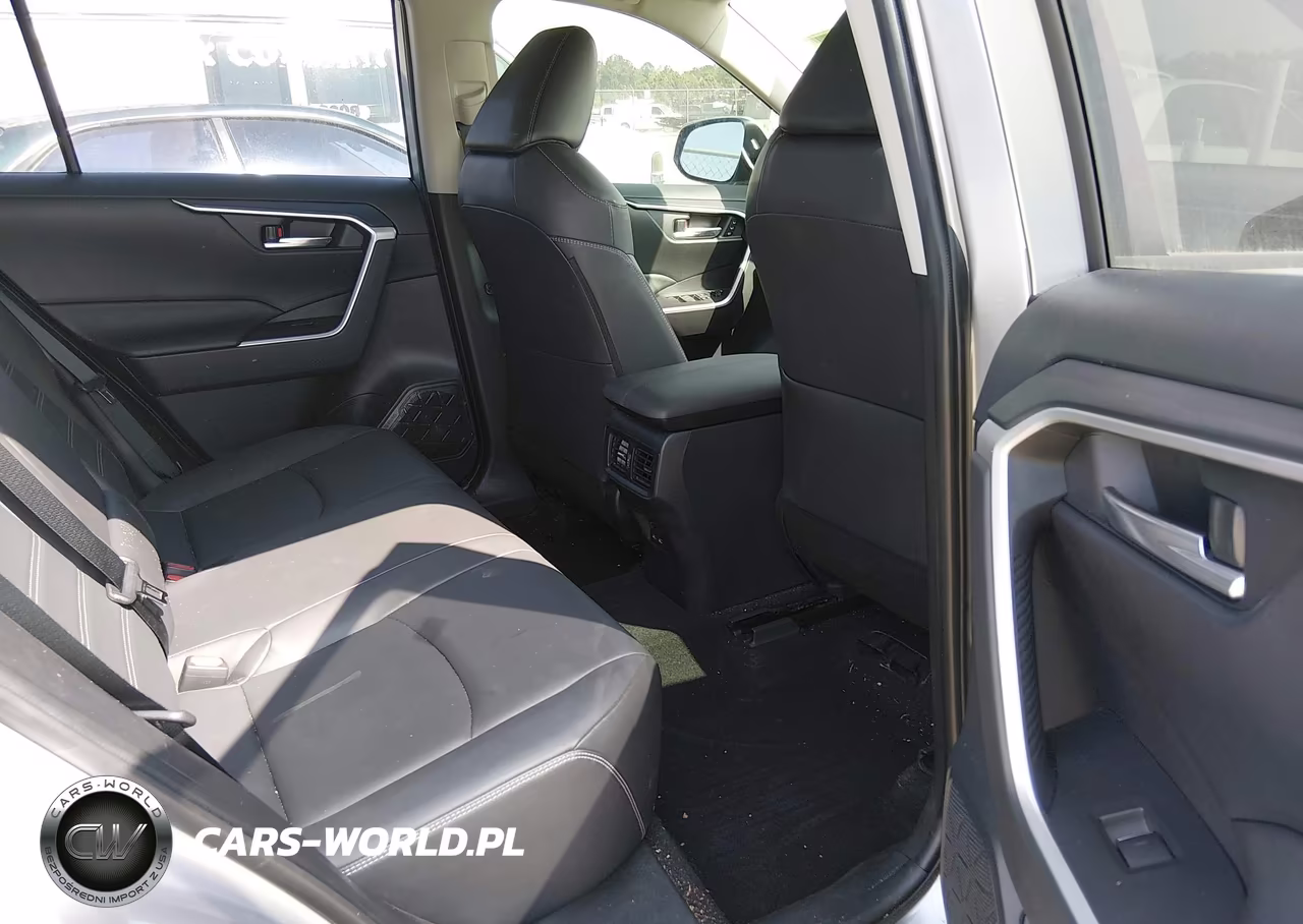 2025 Toyota Rav4 Xle Premium VIN:JTMA1RFV8SJ043510 - 8