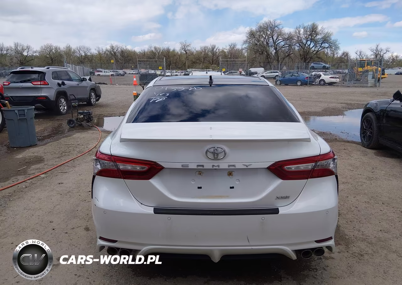 2018 Toyota Camry Xse V6 VIN:4T1BZ1HK0JU013590 - 16