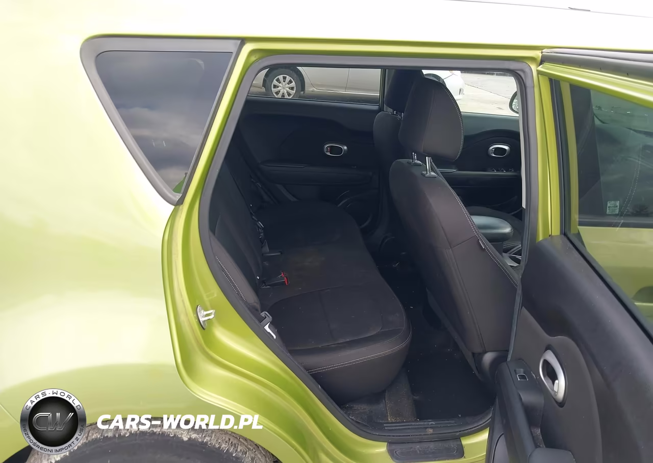 2018 Kia Soul VIN:KNDJN2A28J7894310 - 8