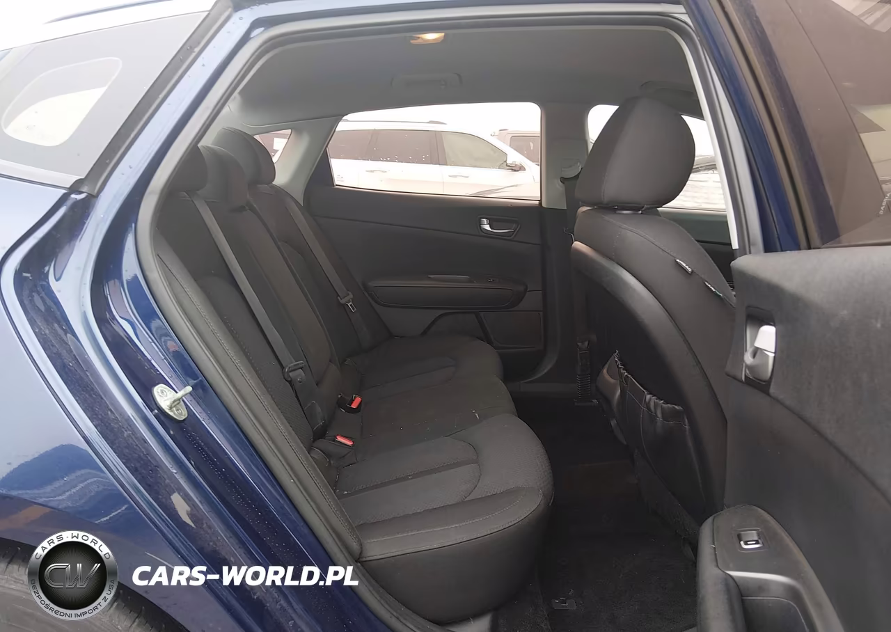 2018 Kia Optima Lx VIN:5XXGT4L3XJG200192 - 8