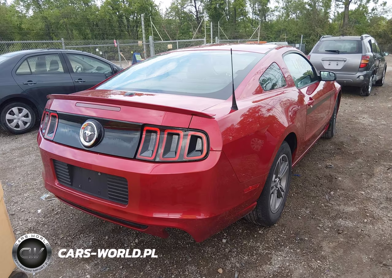 2013 Ford Mustang V6 Premium VIN:1ZVBP8AM2D5231671 - 4