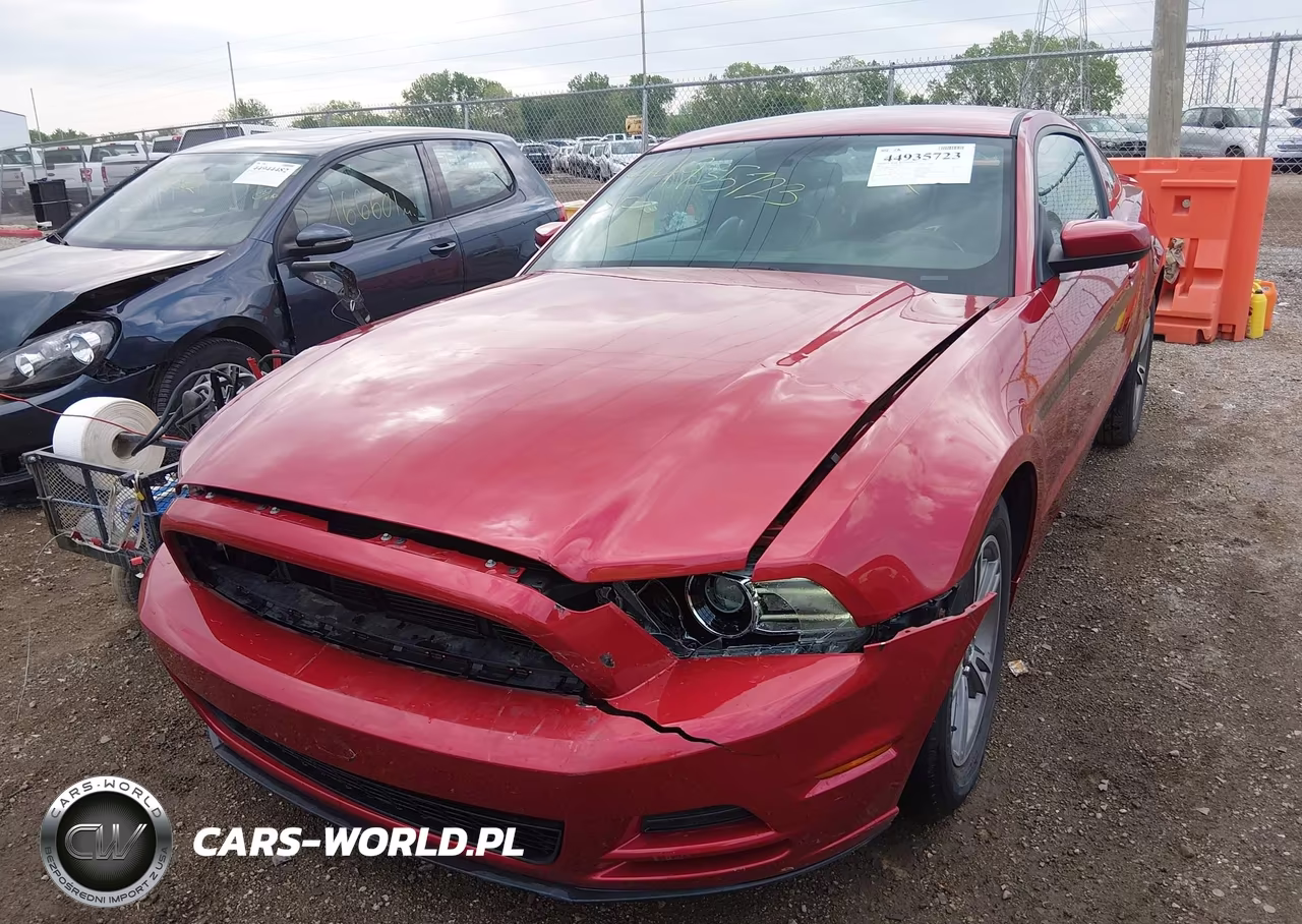 2013 Ford Mustang V6 Premium VIN:1ZVBP8AM2D5231671 - 6