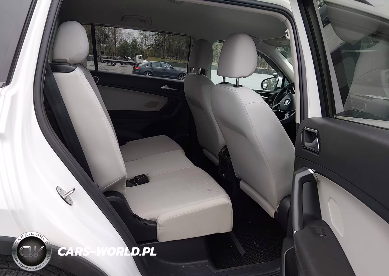 2018 Volkswagen Tiguan 2.0T S VIN:3VV0B7AX9JM119633 - 8
