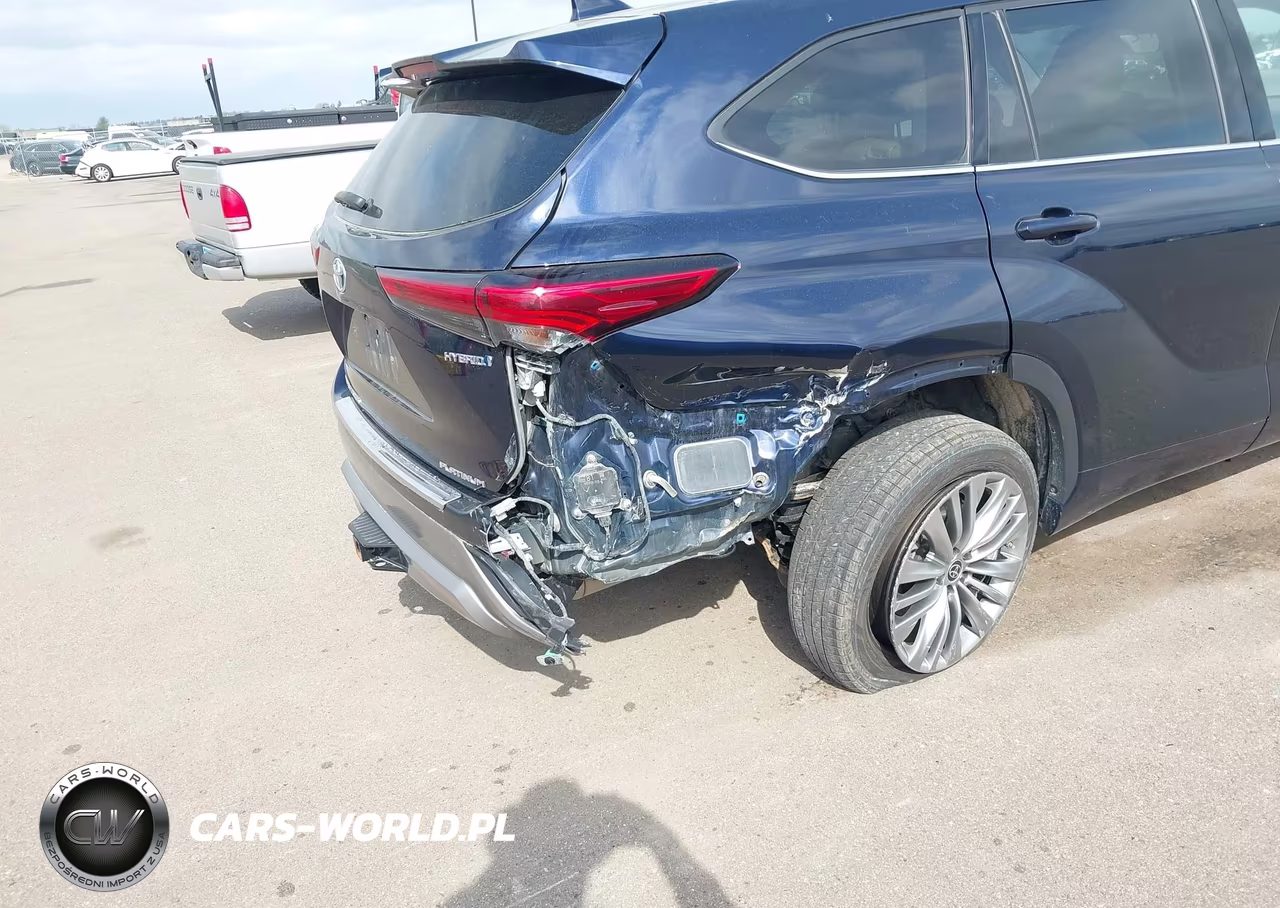 2021 Toyota Highlander Hybrid Platinum VIN:5TDEBRCH1MS029628 - 6