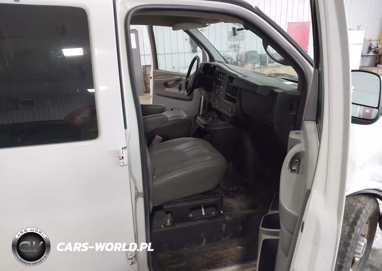 2012 GMC Savana 3500 Work Van VIN:1GTZ7TFGXC1139821 - 5