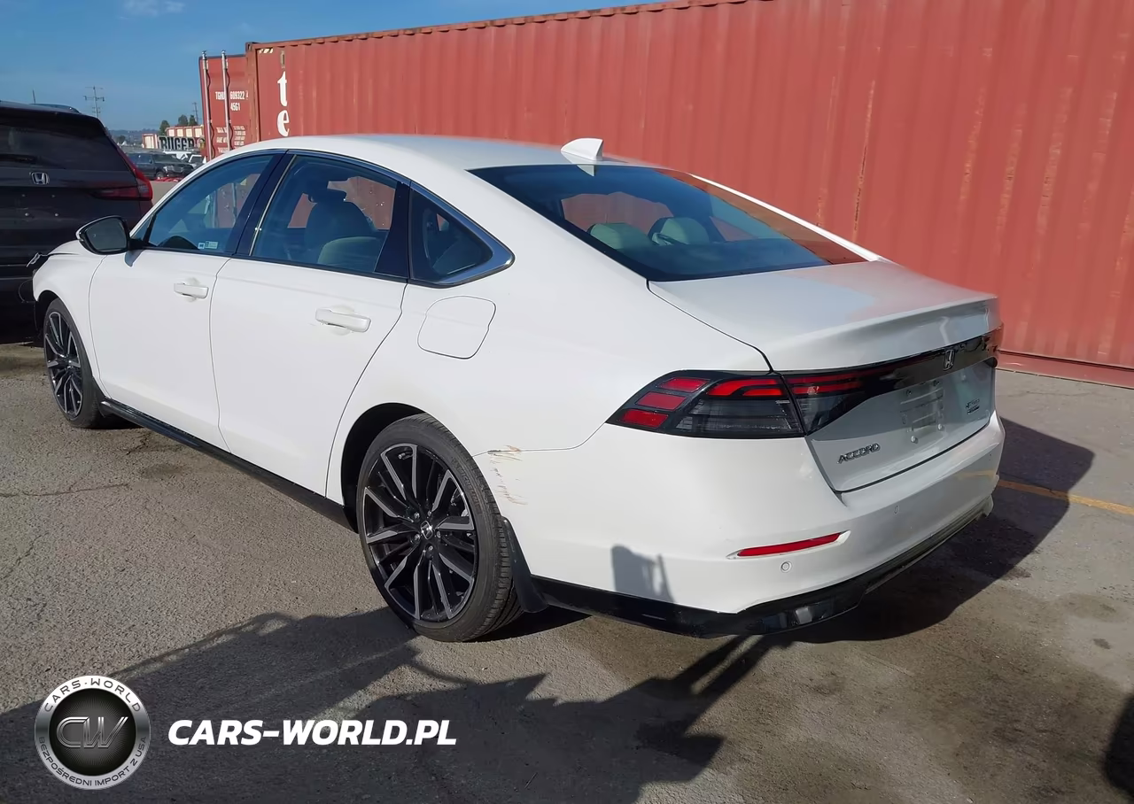 2023 Honda Accord Hybrid Touring VIN:1HGCY2F89PA021577 - 3