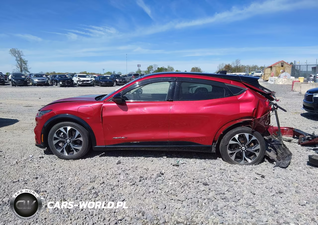 2021 Ford Mustang Mach-E Premium VIN:3FMTK3SU1MMA27716 - 15