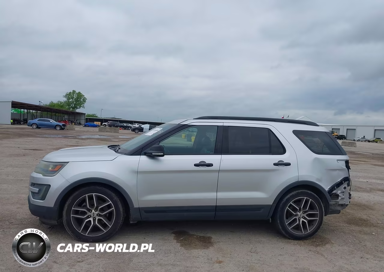 2016 Ford Explorer Sport VIN:1FM5K8GT7GGB39778 - 15