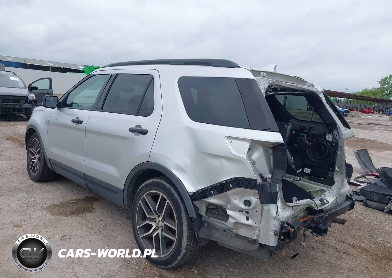 2016 Ford Explorer Sport VIN:1FM5K8GT7GGB39778 - 3