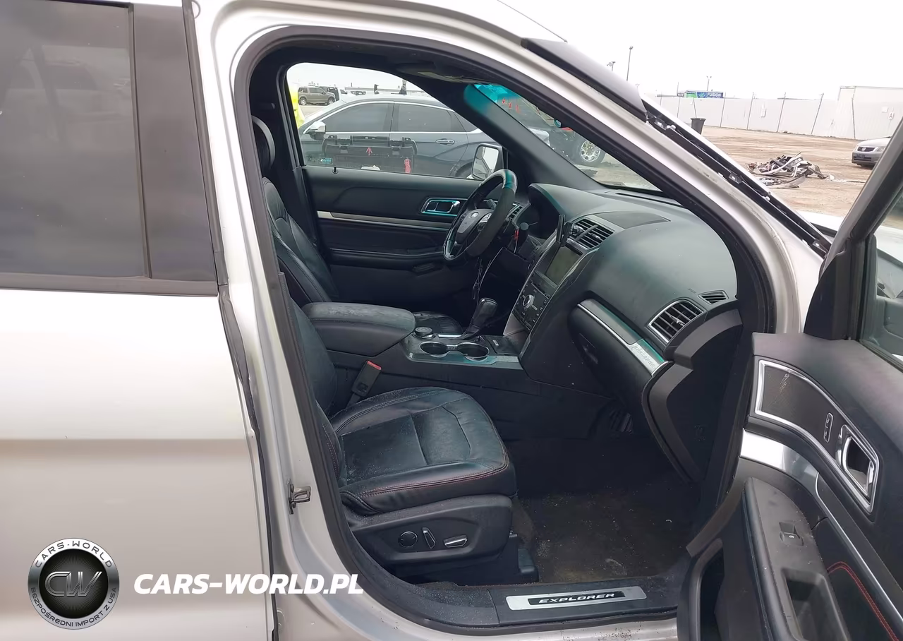 2016 Ford Explorer Sport VIN:1FM5K8GT7GGB39778 - 5