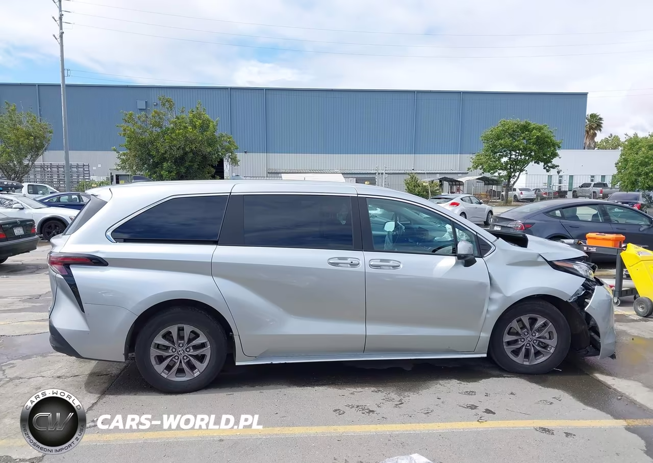 2023 Toyota Sienna Le VIN:5TDKRKEC8PS162768 - 12